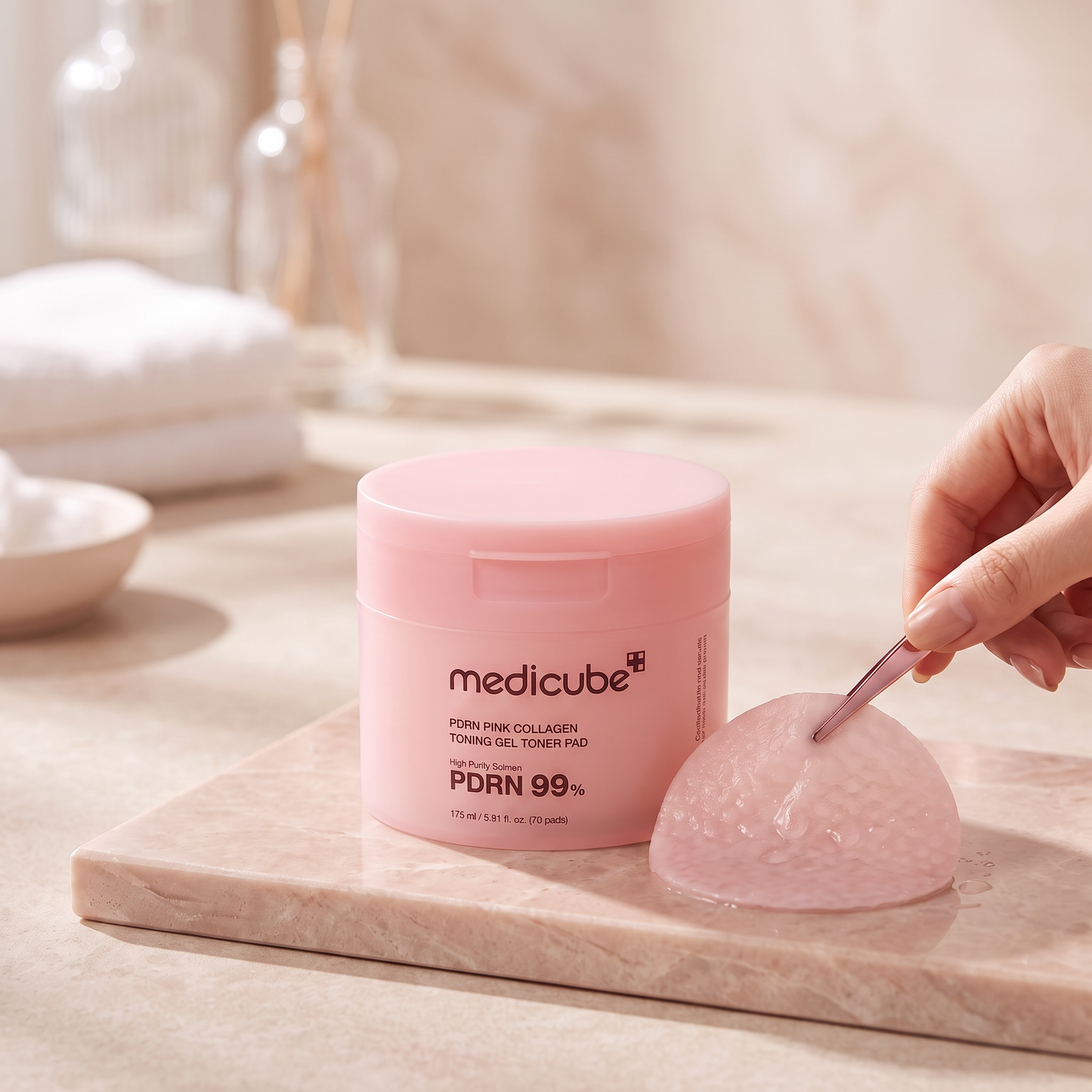 Medicube PDRN Pink Collagen Toning Gel Toner Pad 120ml